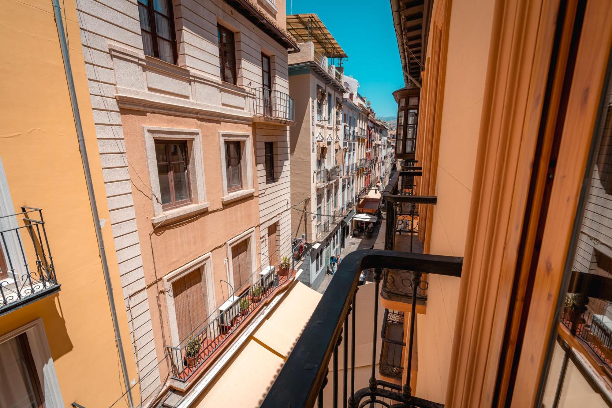 Qh Ayuntamiento Lägenhet Granada Exteriör bild